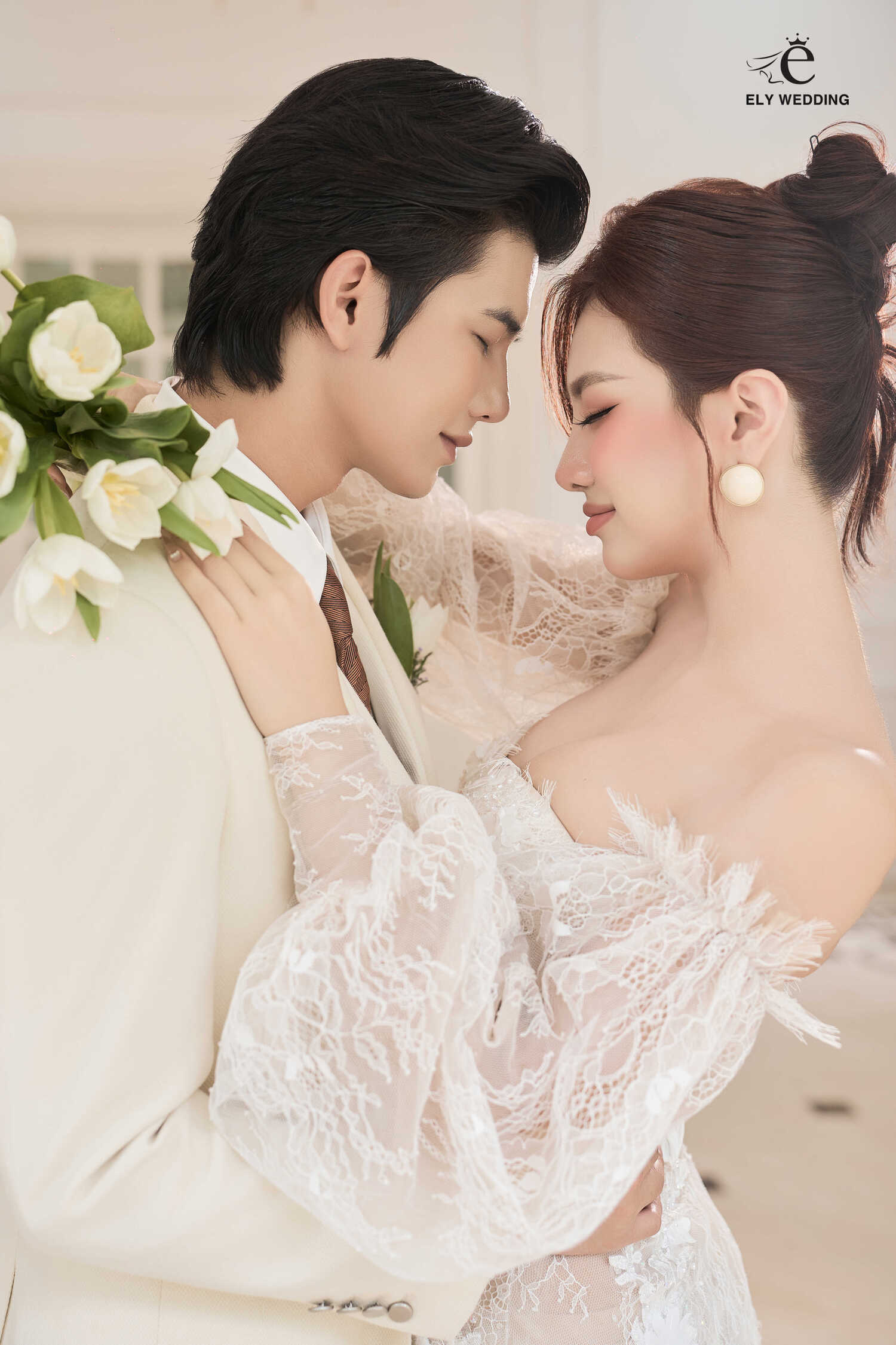 Phong Cách Ảnh Cưới Quý Tộc (Luxury): Đẳng Cấp Và Tinh Tế 3 b 016 optimized