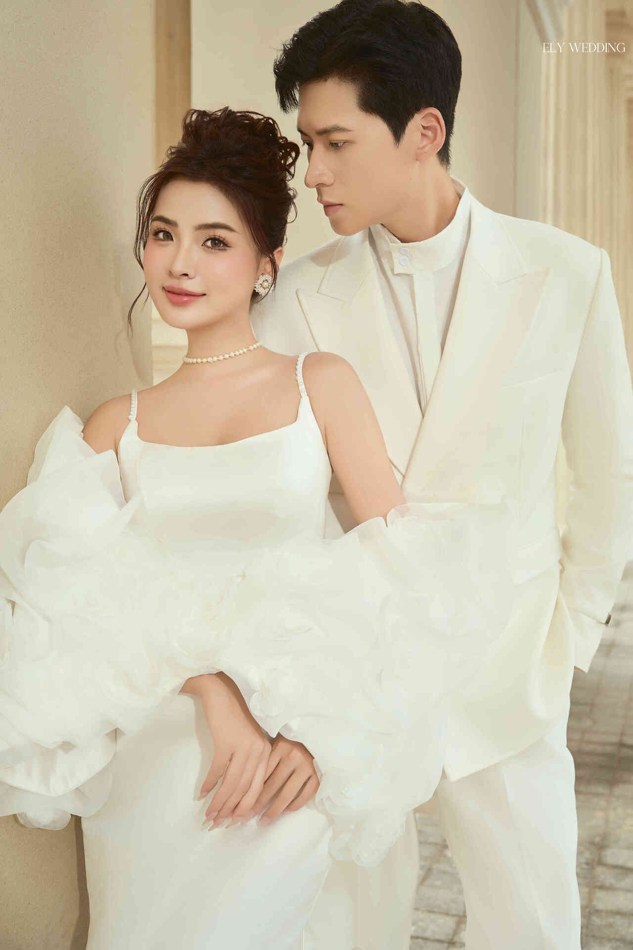 Thủ tục lễ ăn hỏi và đón dâu: 5 lễ, 7 lễ, 9 lễ là như nào? 2 Chụp ảnh kỷ niệm ngày cưới