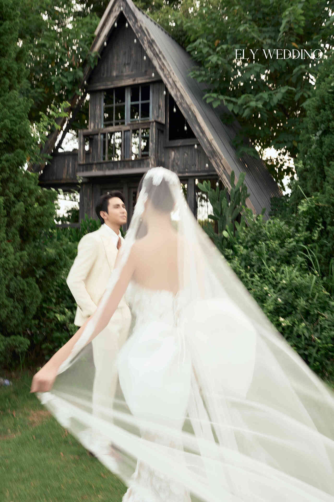 Kinh nghiệm lựa chọn studio chụp ảnh cưới tại Ba Vì 2 Nên đeo nhẫn cưới tay nào